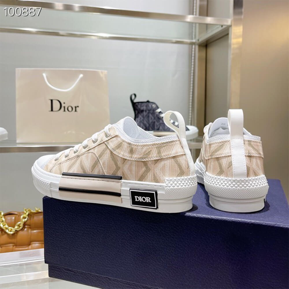 B23 LOW-TOP SNEAKER